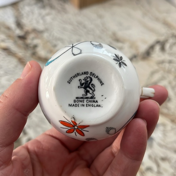 Sutherland Delphine Bone China Cream and Sugar Set - Picture 3 of 7